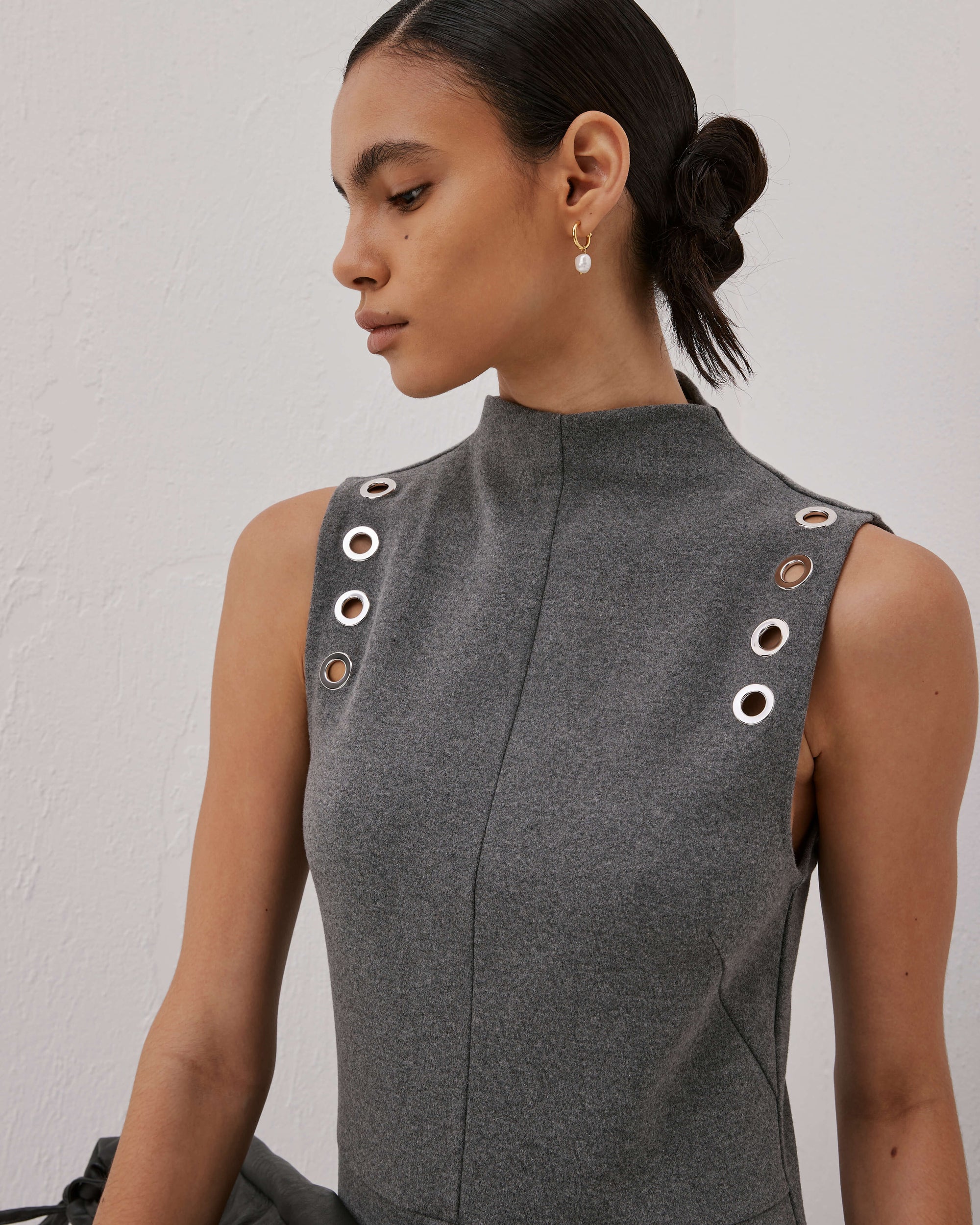Sleeveless Dress With Nickel Eyelets