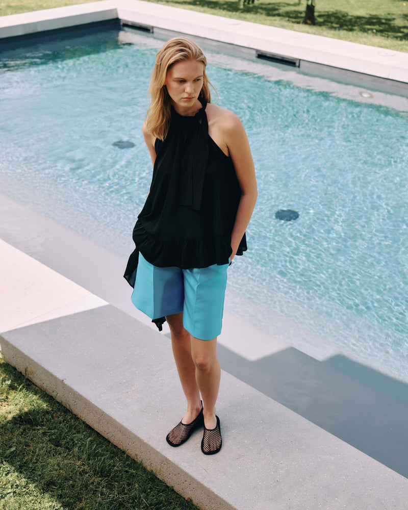 TAILORED BERMUDA SHORTS