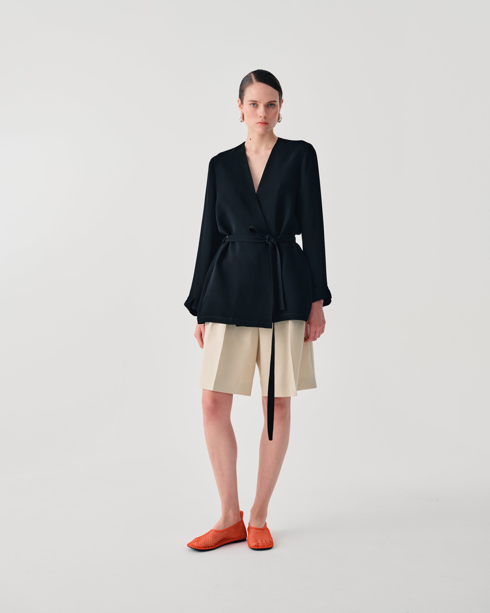 PLEATED BERMUDA SHORTS