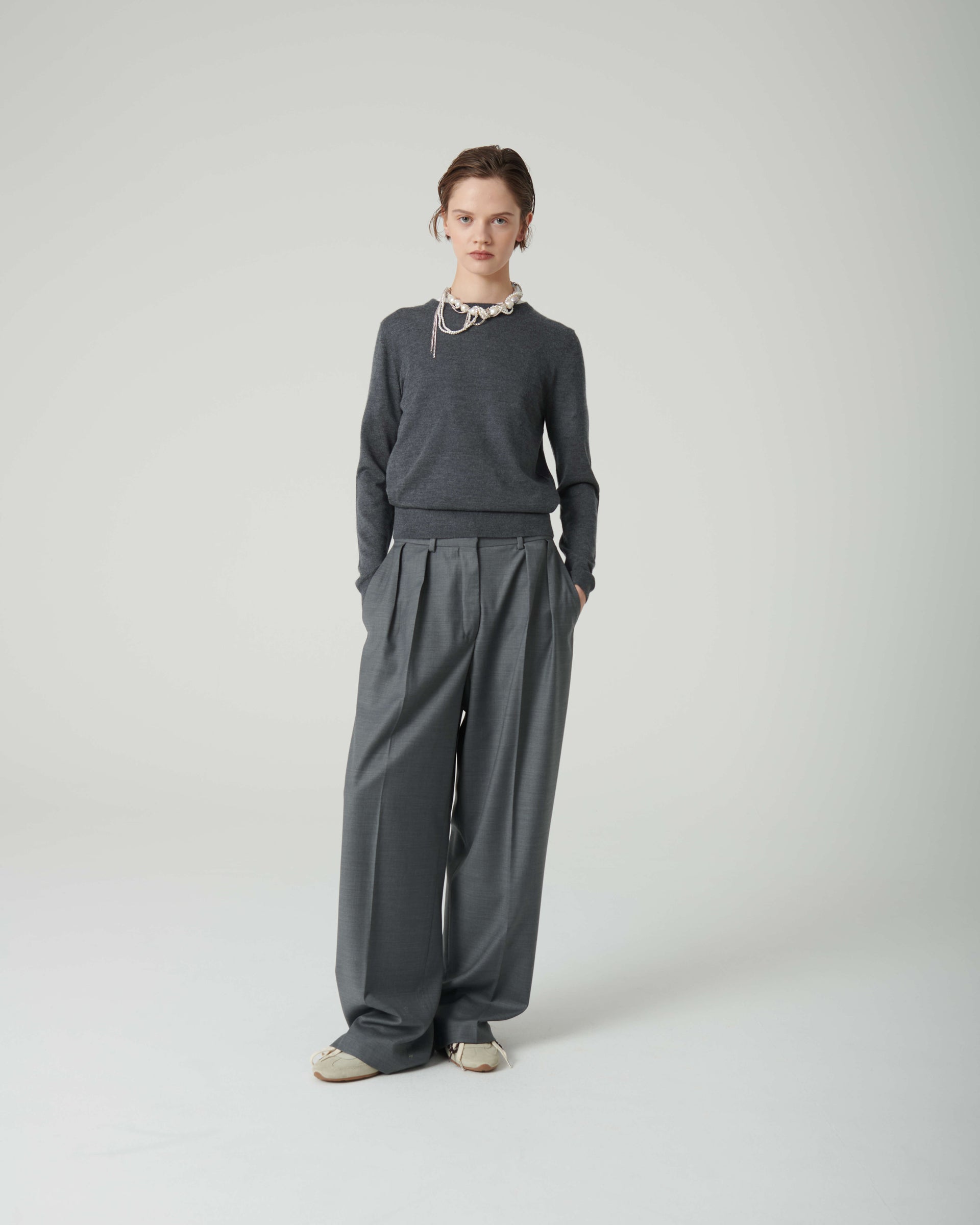 TROUSERS WITH DOUBLE PLEATS