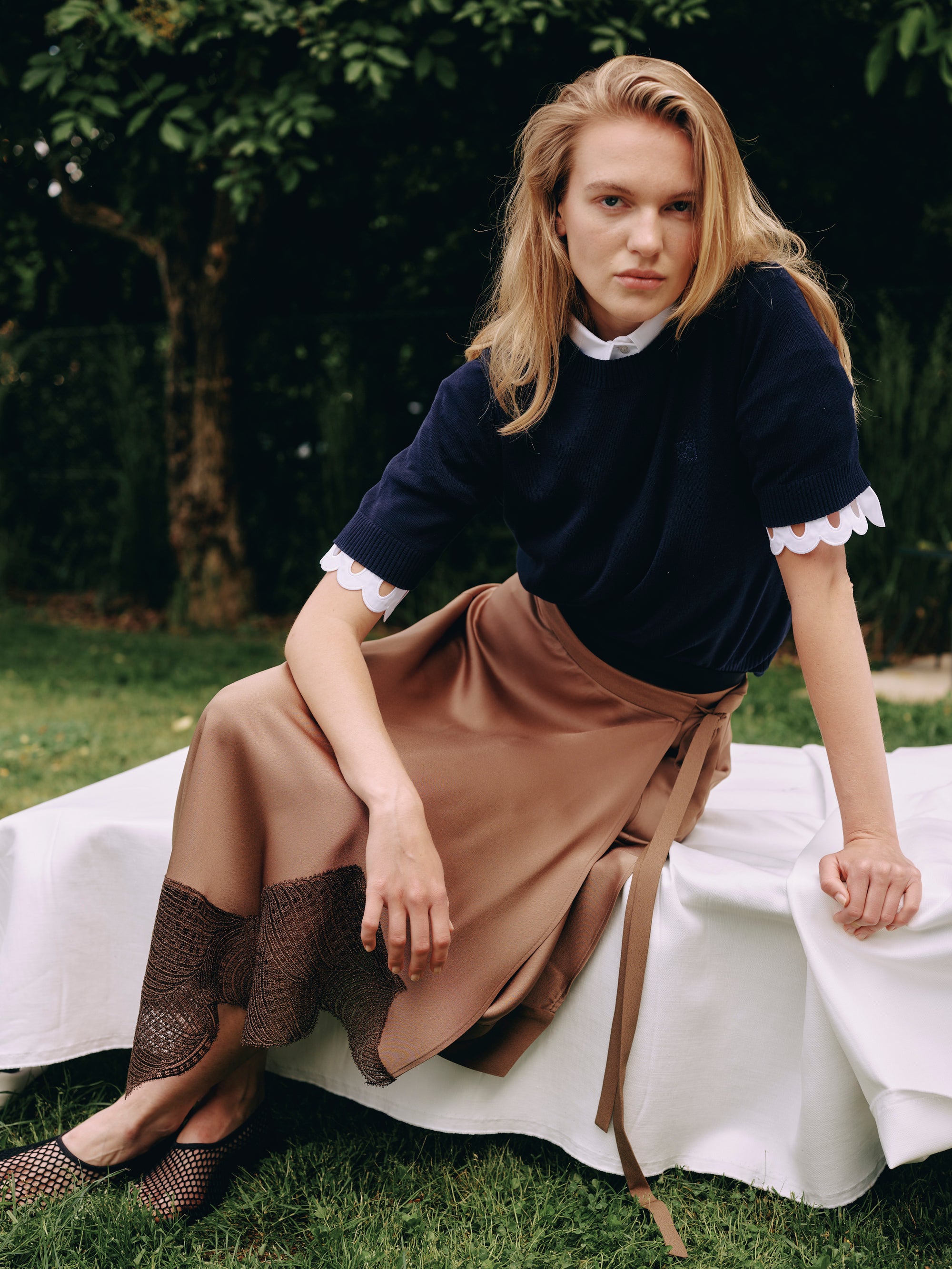 SHORT-SLEEVED KNIT WITH BACK ZIP