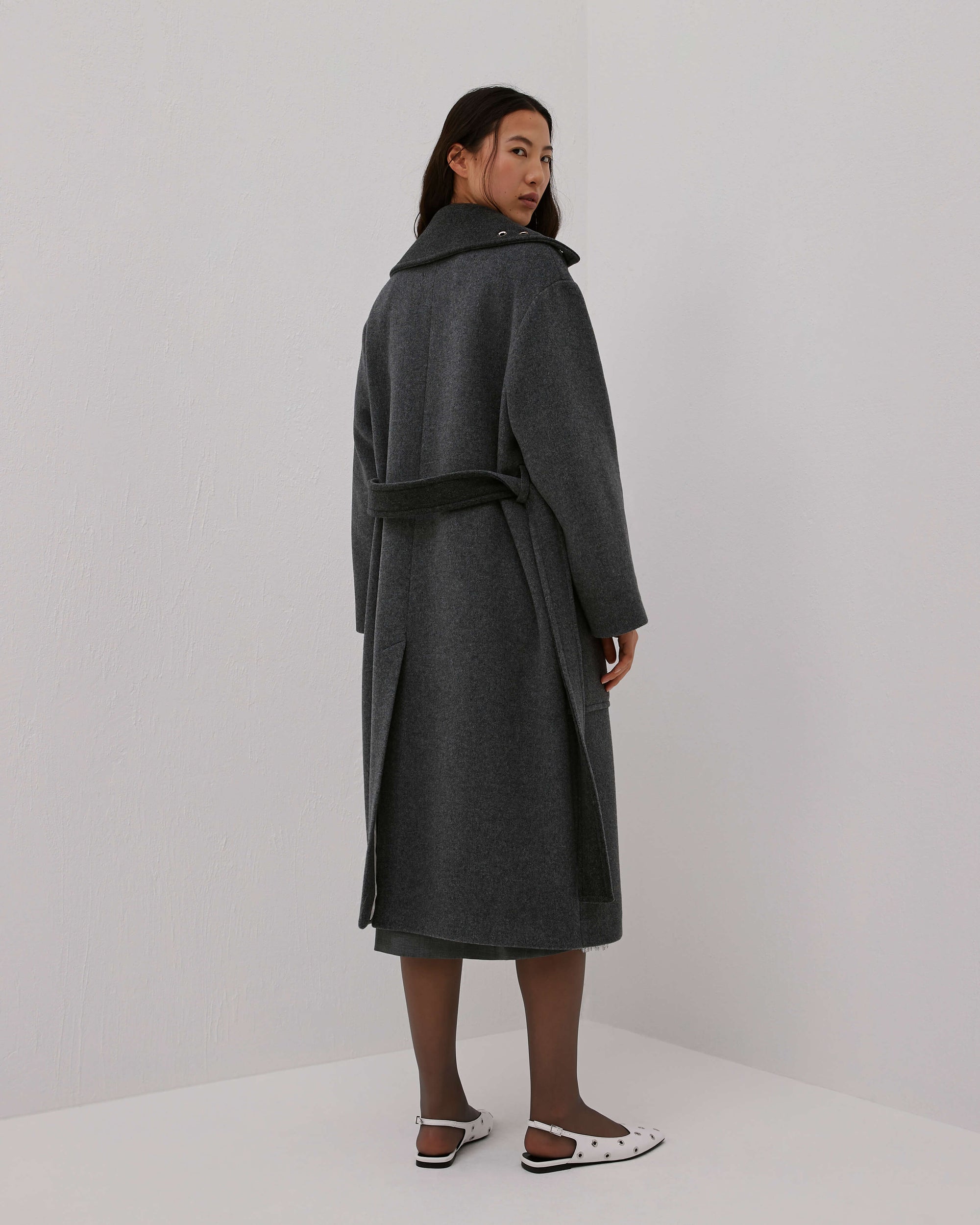 Beatrice .b Wool Coat With Maxi Pockets And Metal Eyelets 24FA2585VELOUR_90