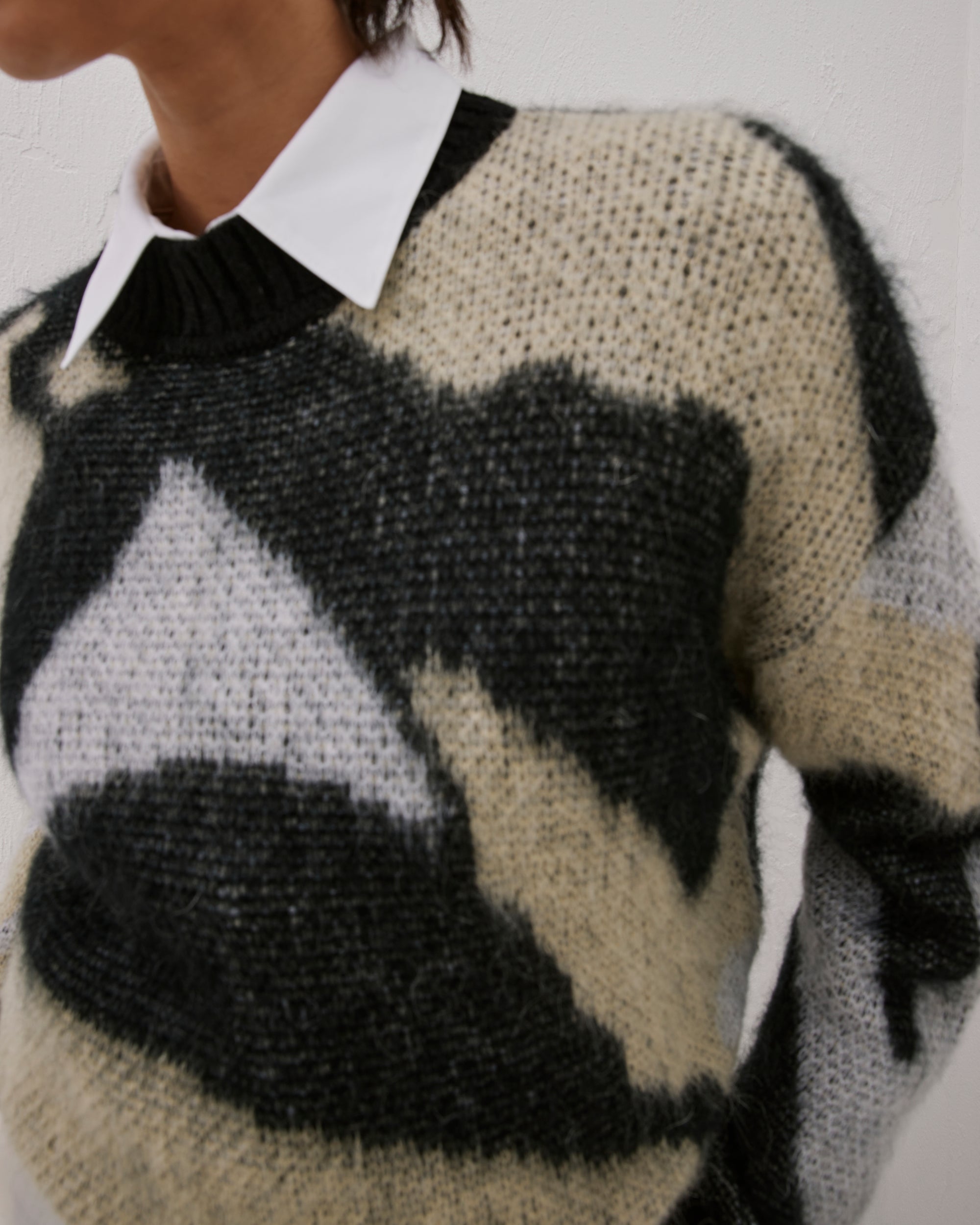 Maglione con Jacquard Astratto