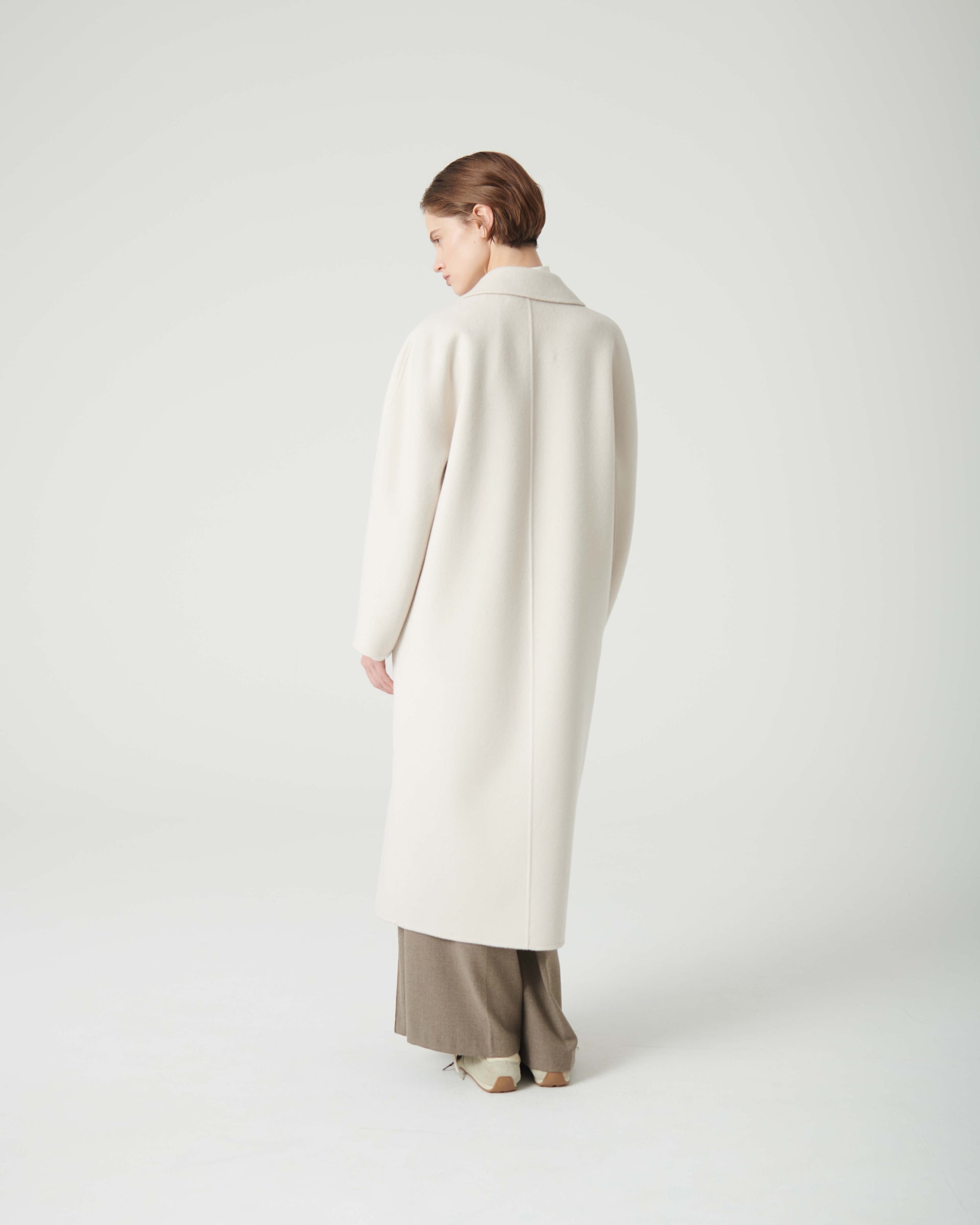 LONG DOUBLE COAT IN CASHMERE BLEND