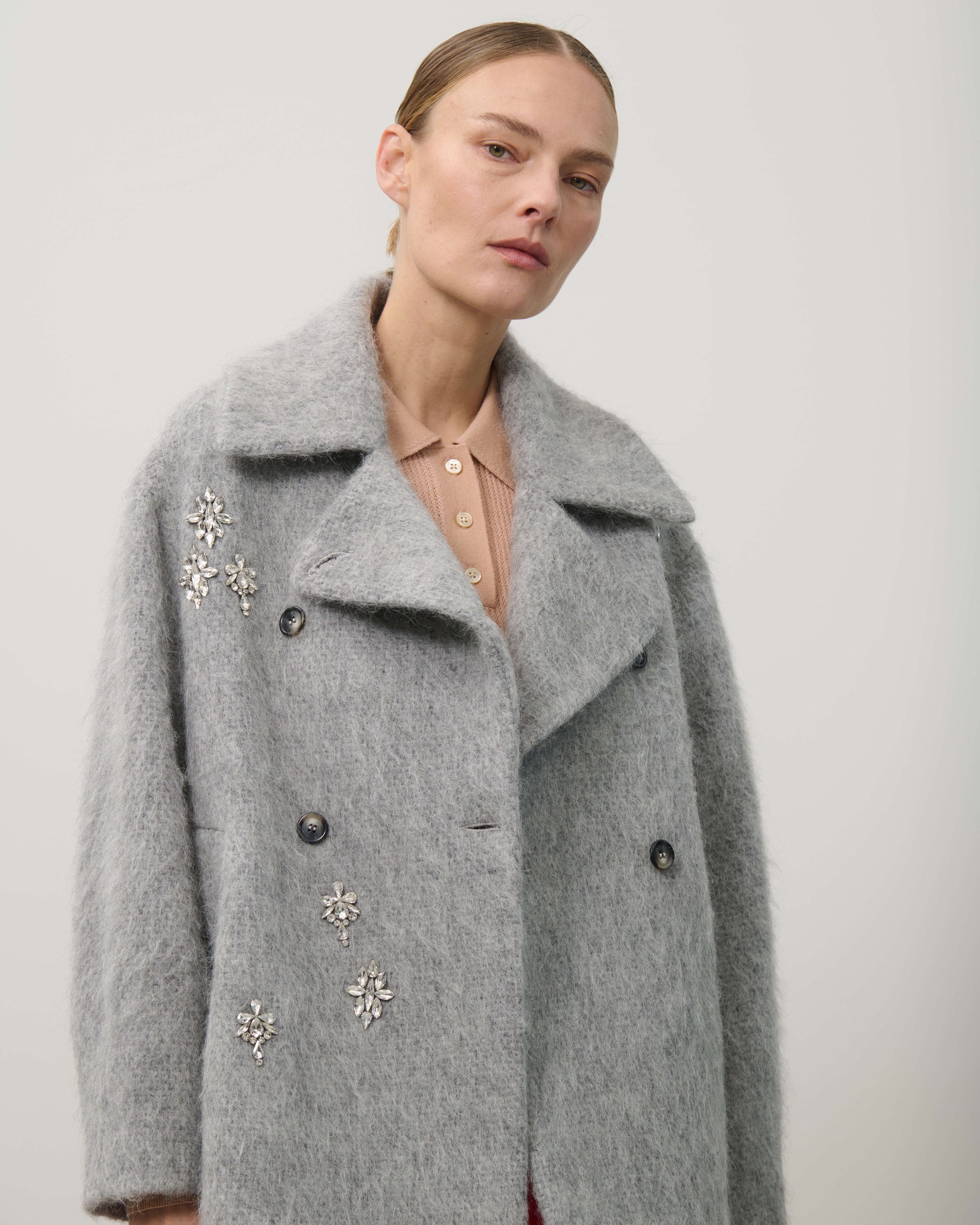 CAPPOTTO CORTO CON CRISTALLI