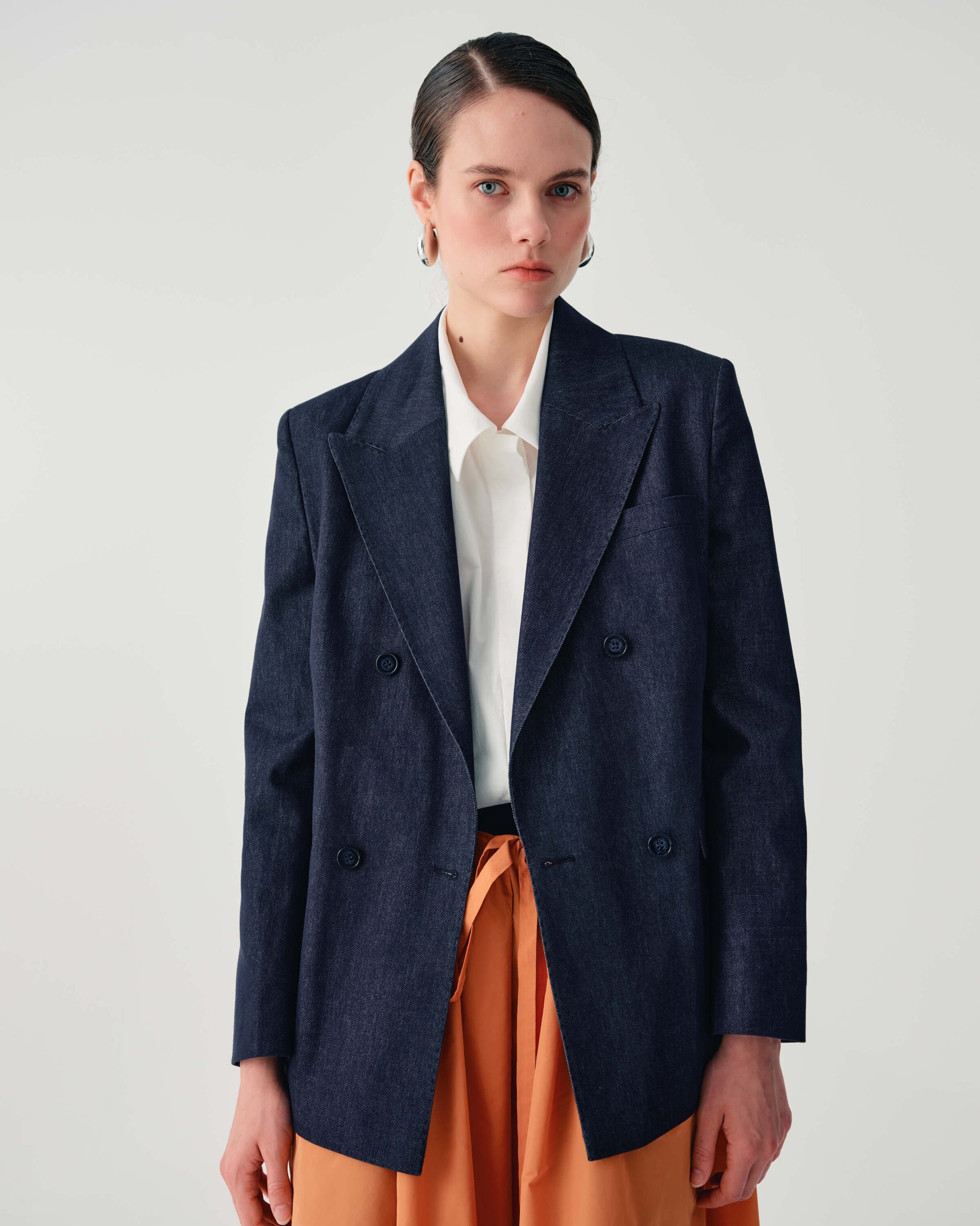 DOUBLE-BREASTED DENIM BLAZER