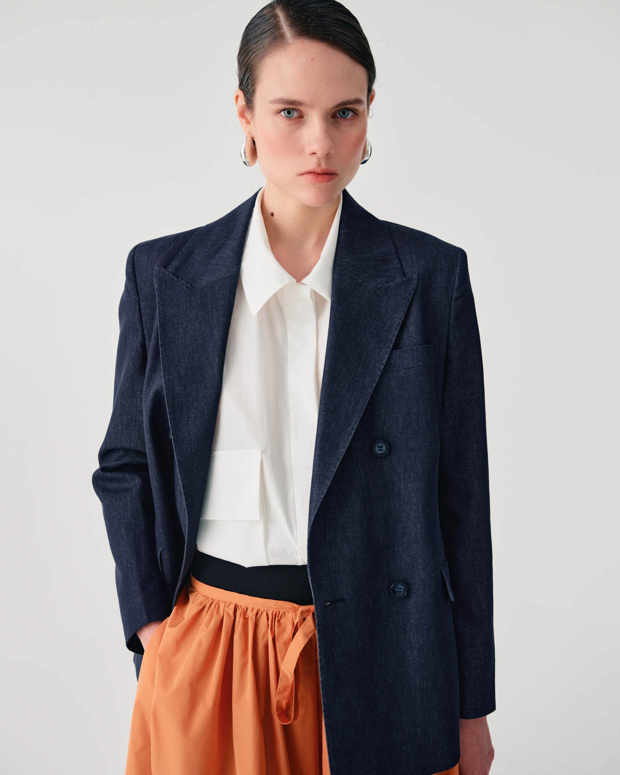DOUBLE-BREASTED DENIM BLAZER
