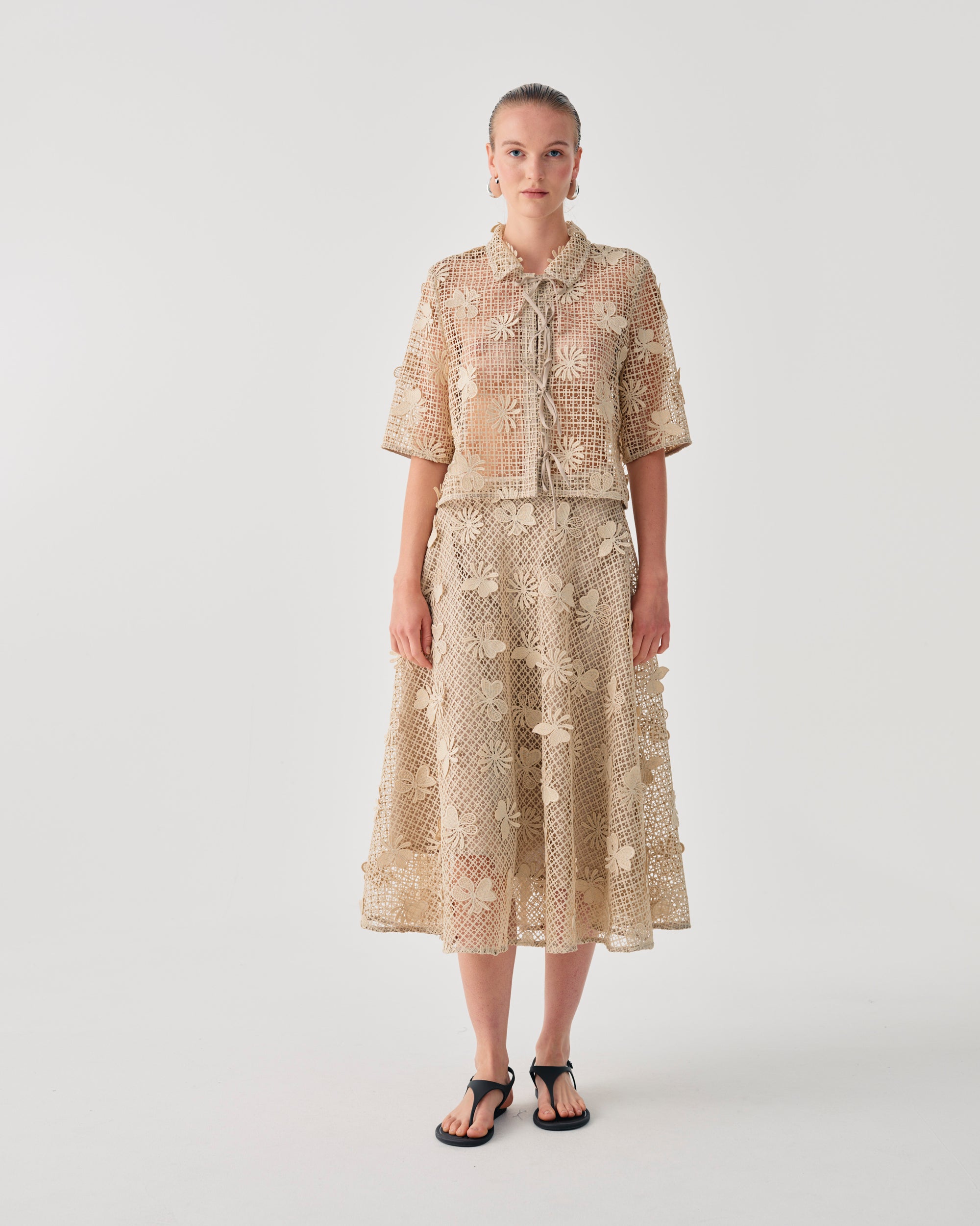 EMBROIDERED LACE MIDI SKIRT