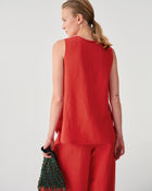 SLEEVELESS V-NECK TOP