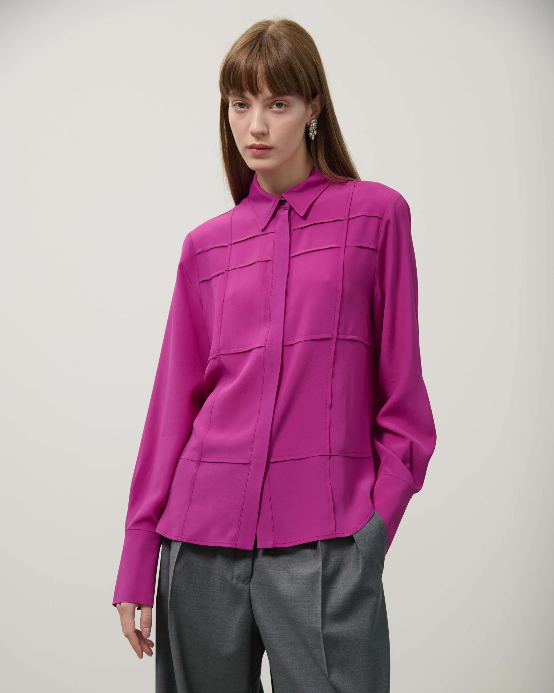 BLUSA CON COSTINE