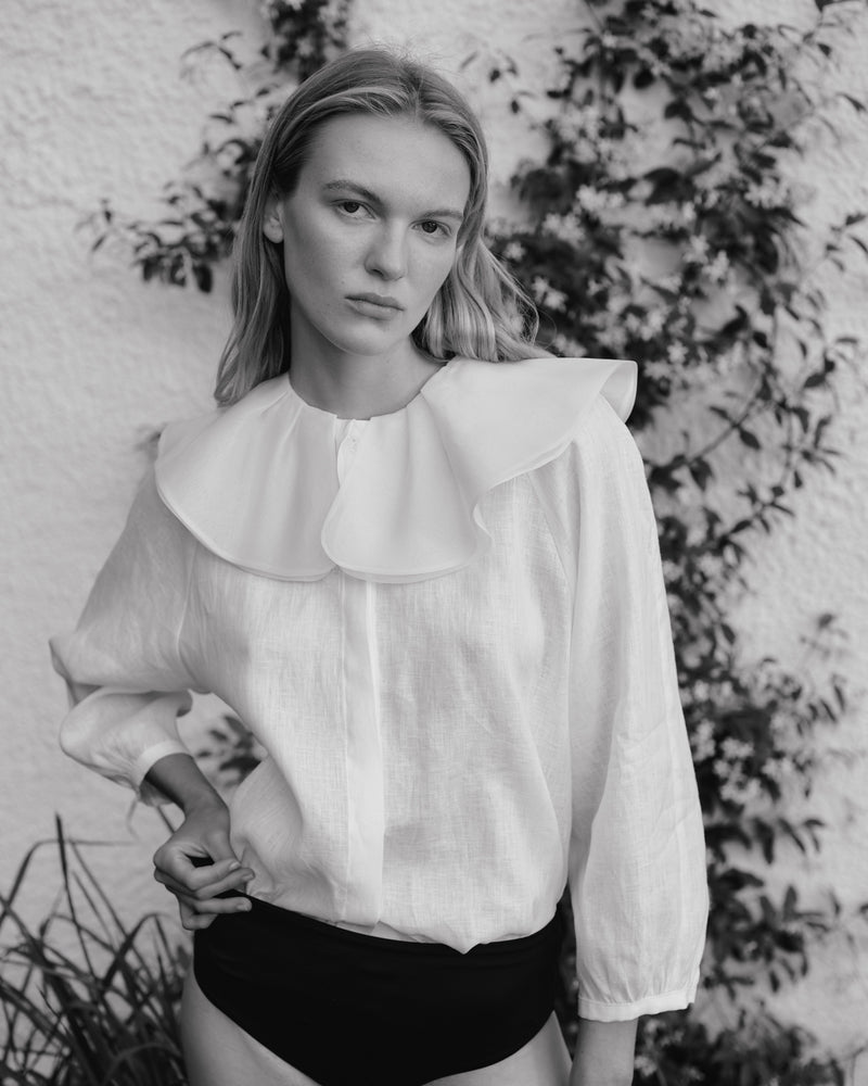 LINEN SHIRT WITH MAXI ORGANZA COLLAR
