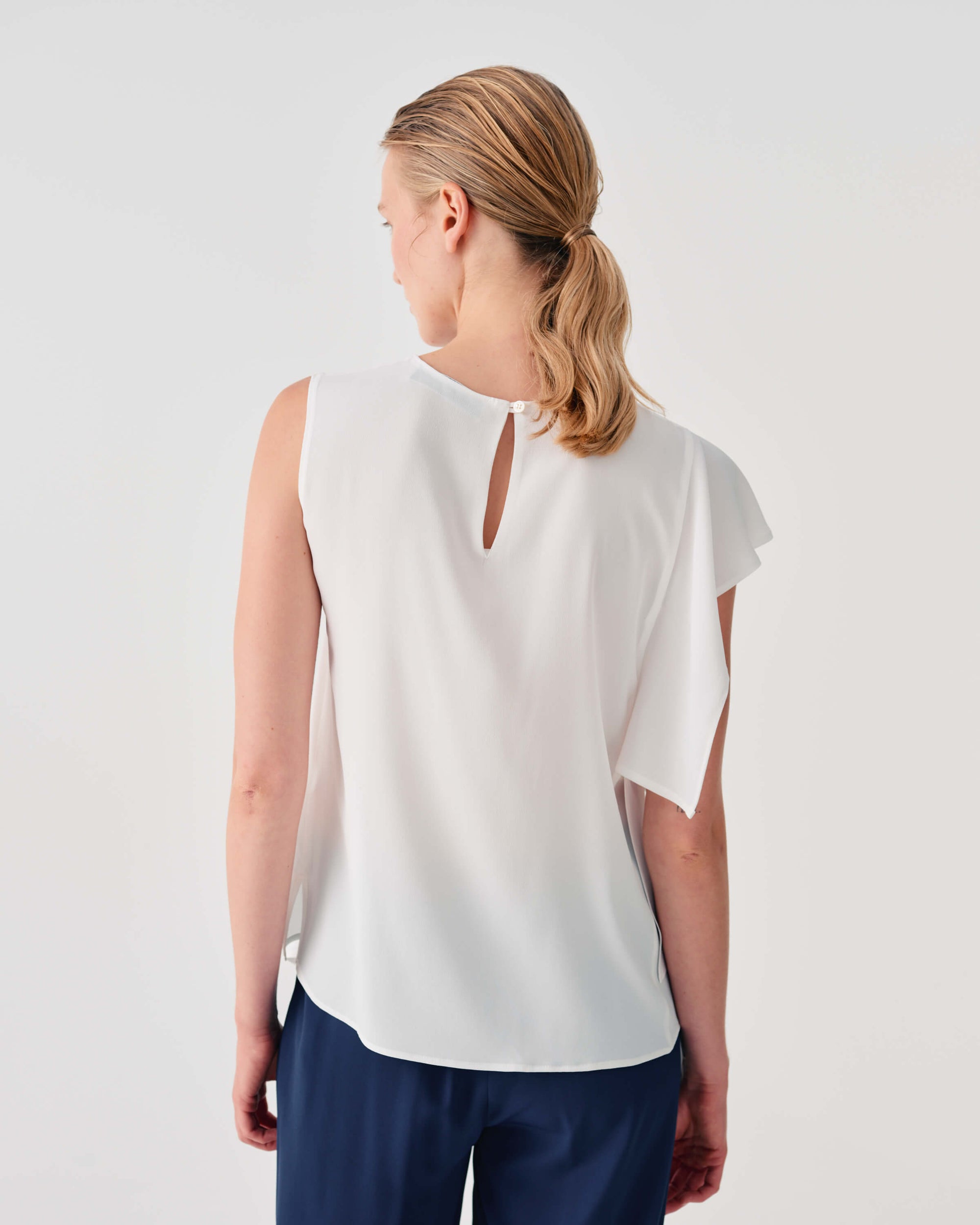 ASYMMETRICAL GEORGETTE TOP