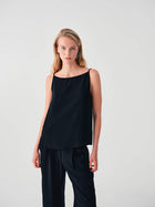 MINIMAL SLEEVELESS TOP