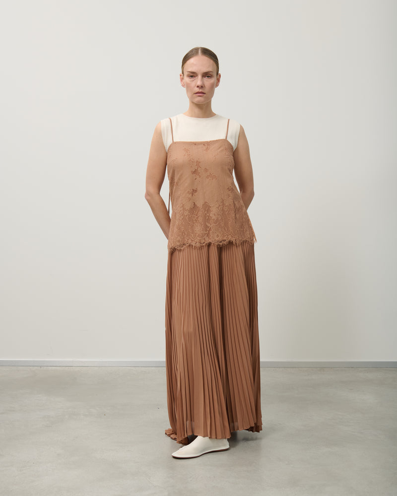 LONG PLEATED SKIRT