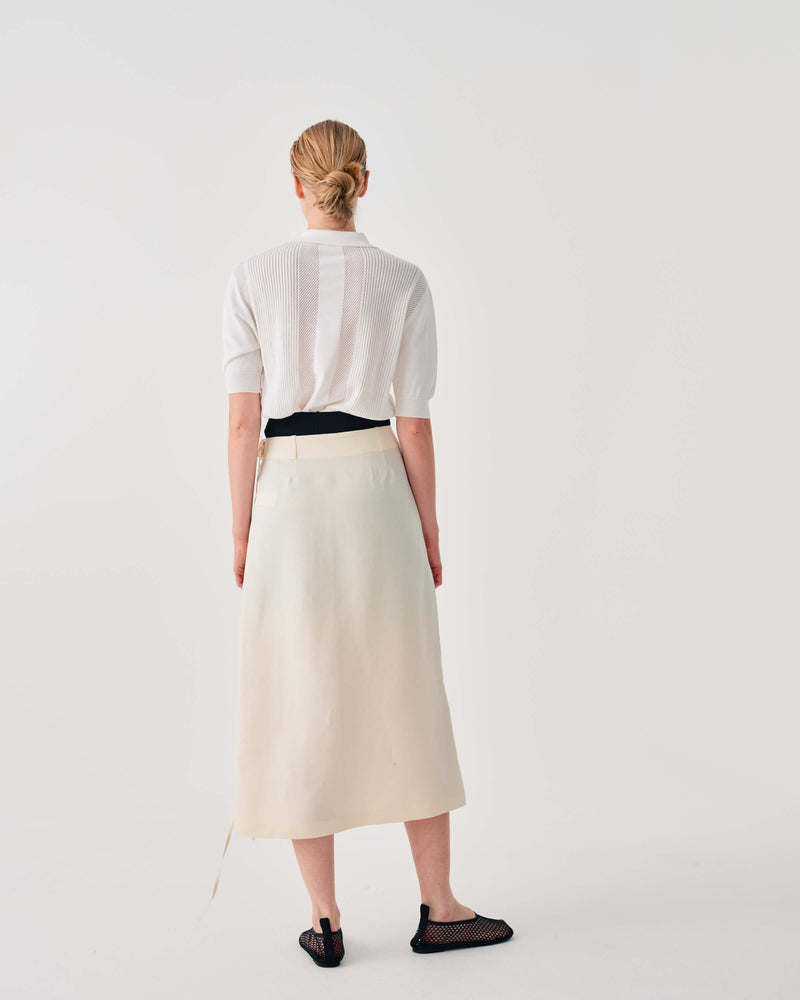 GONNA LUNGA CON CRAVATTA E FRANGE