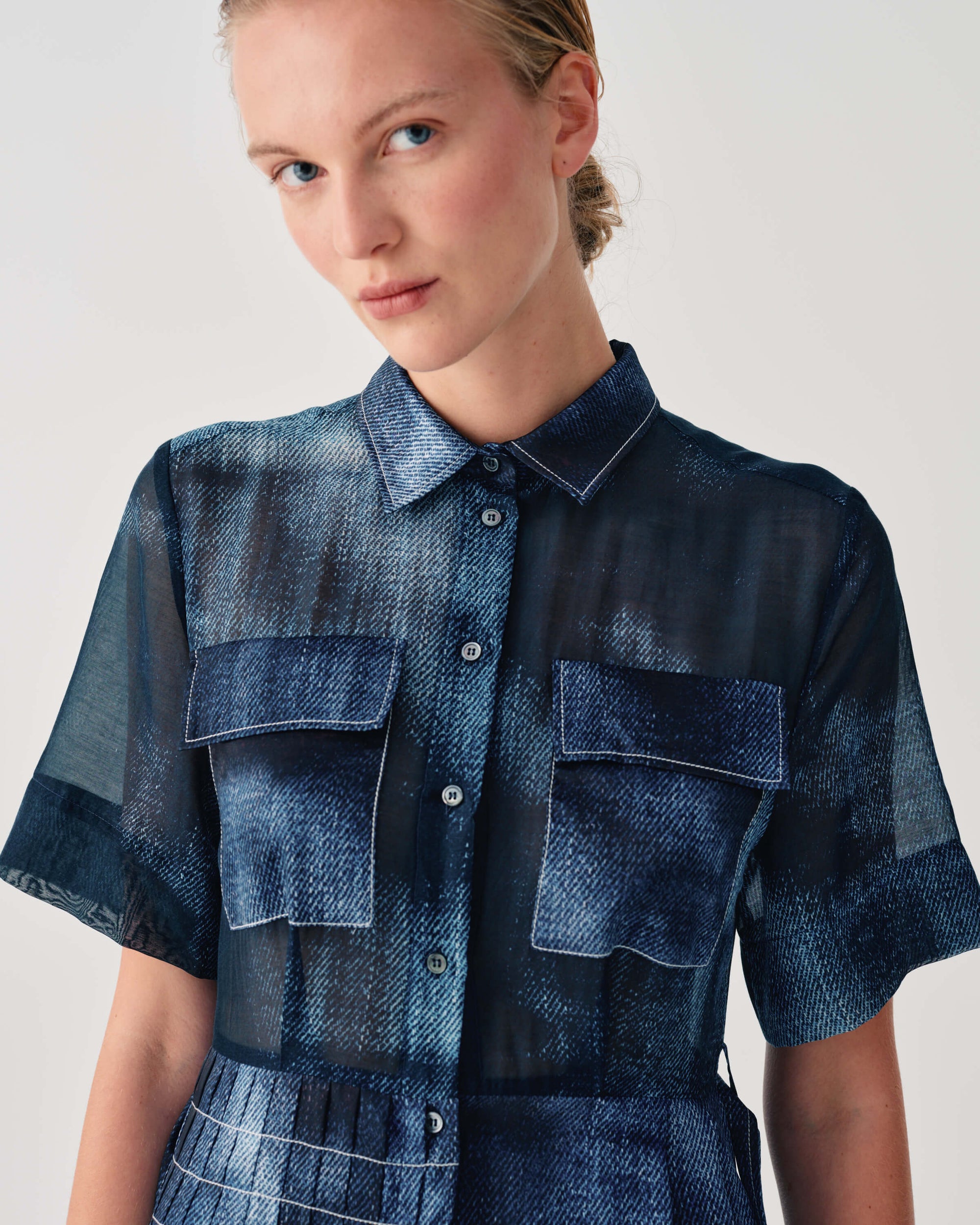 PRINTED PLEATED SHIRT DRESS