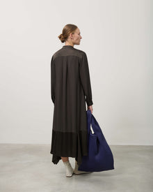 DRESS WITH APPLICATION