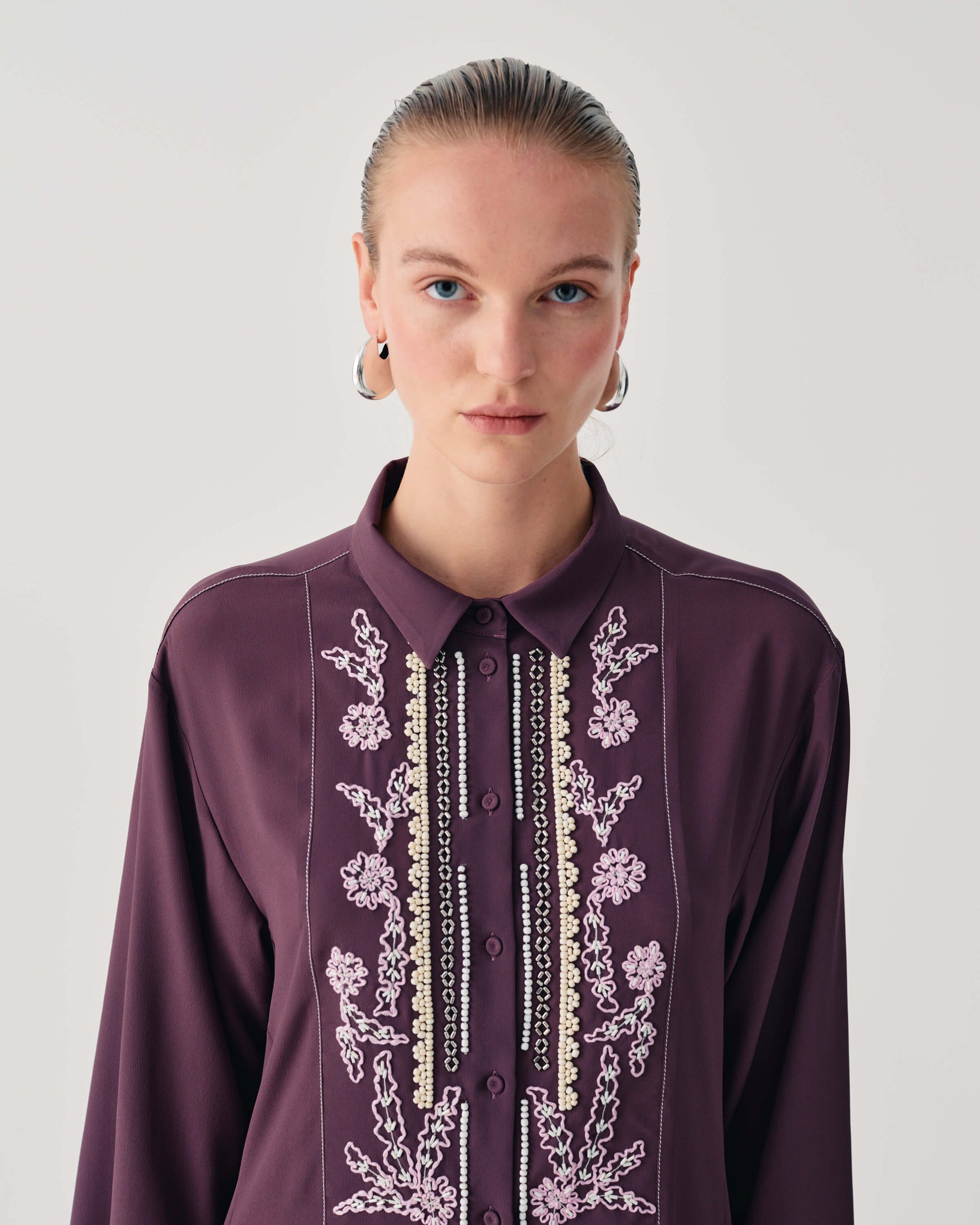 DRESS IN SILK BLEND WITH HANDMADE EMBROIDERY