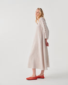 LONG DRESS WITH SIDE EMBROIDERY ON SLEEVES
