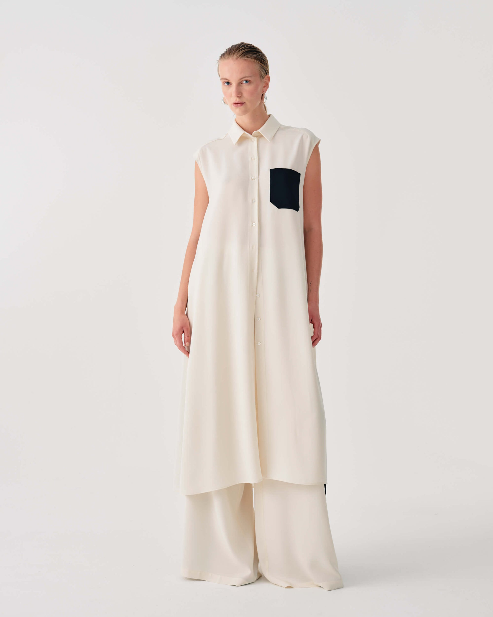 SLEEVELESS SHIRT DRESS WITH CONTRAST POCKET