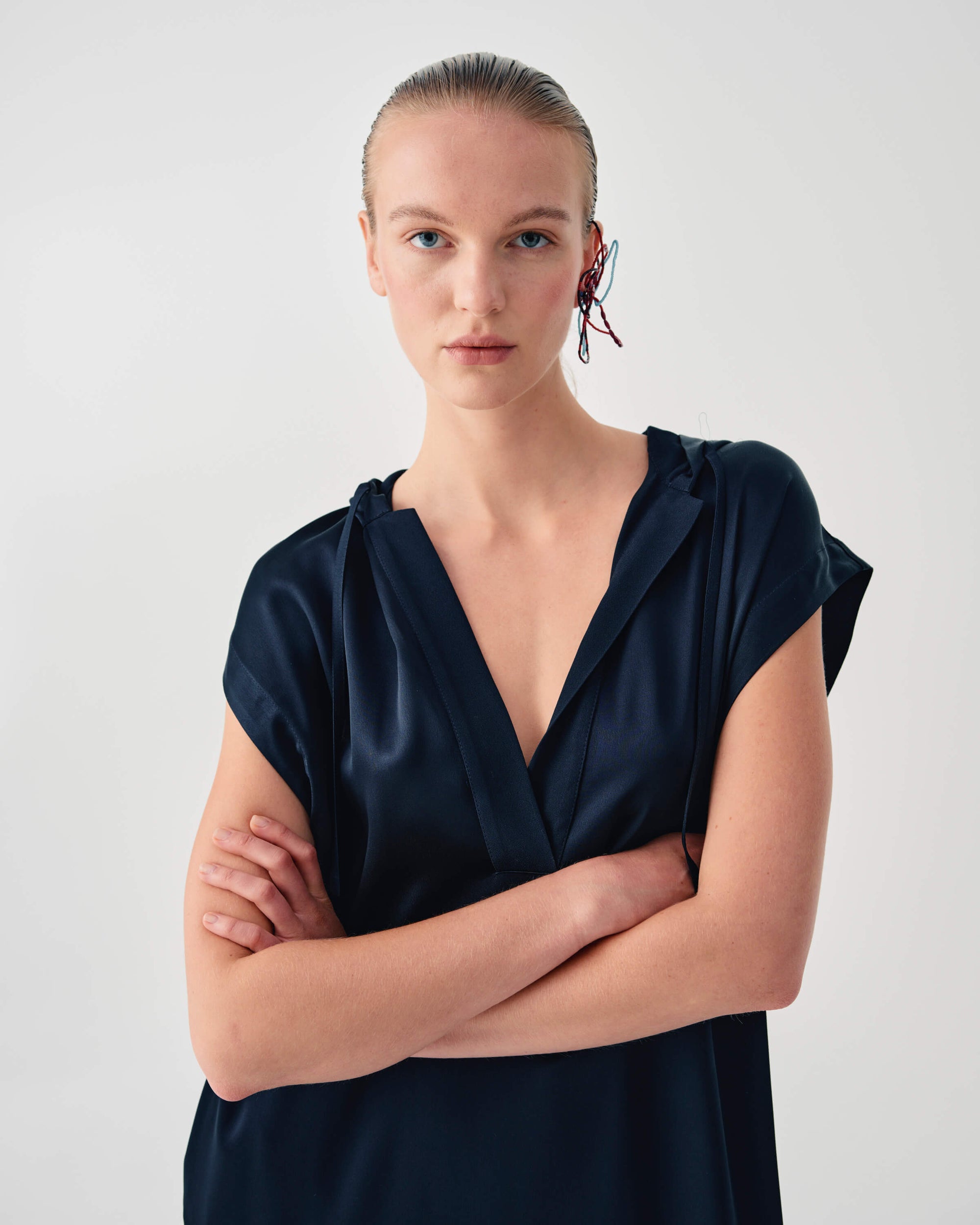 HOODED DRESS WITH V-NECKLINE