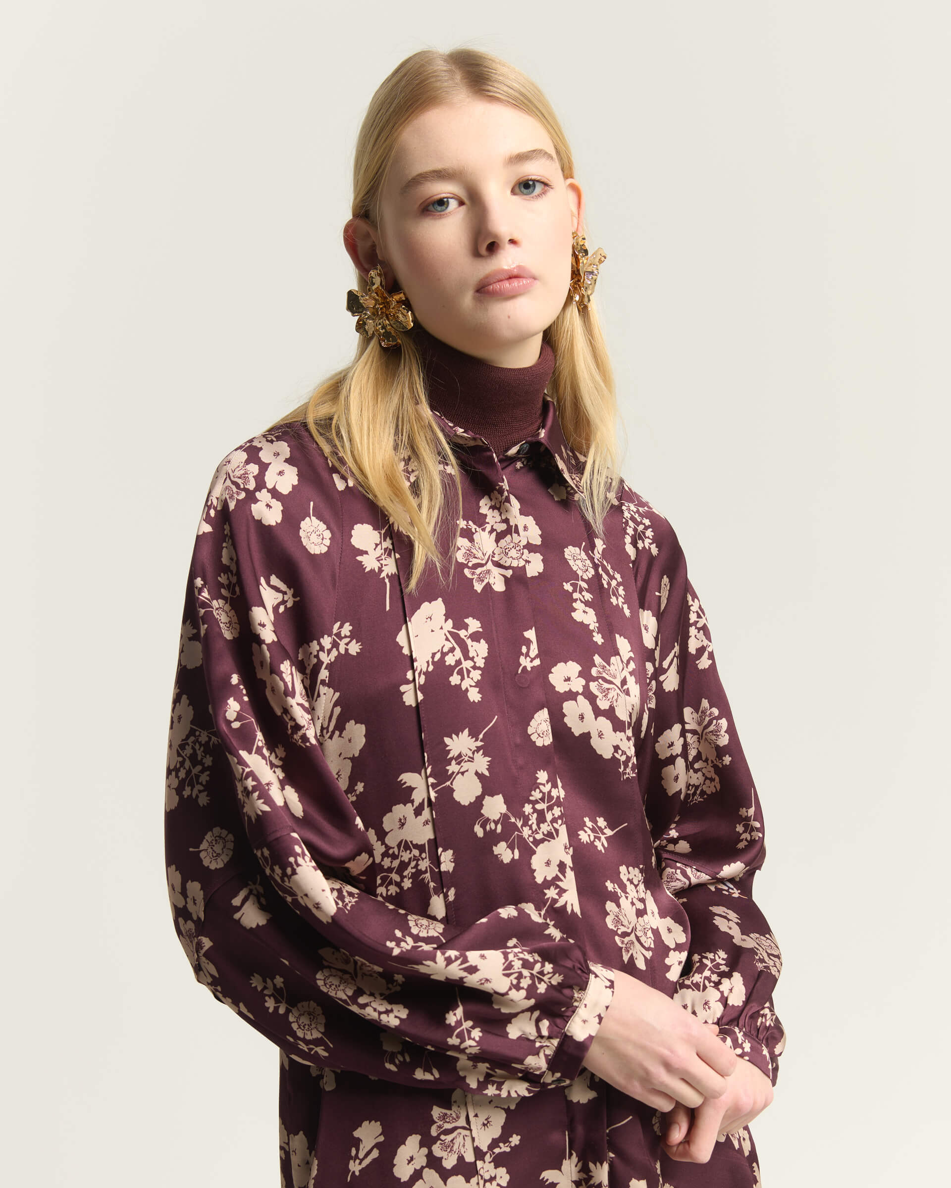 PRINTED FLUID DRESS WITH BELT