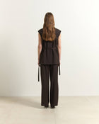 PANTALONI CON PINCES E COULISSE