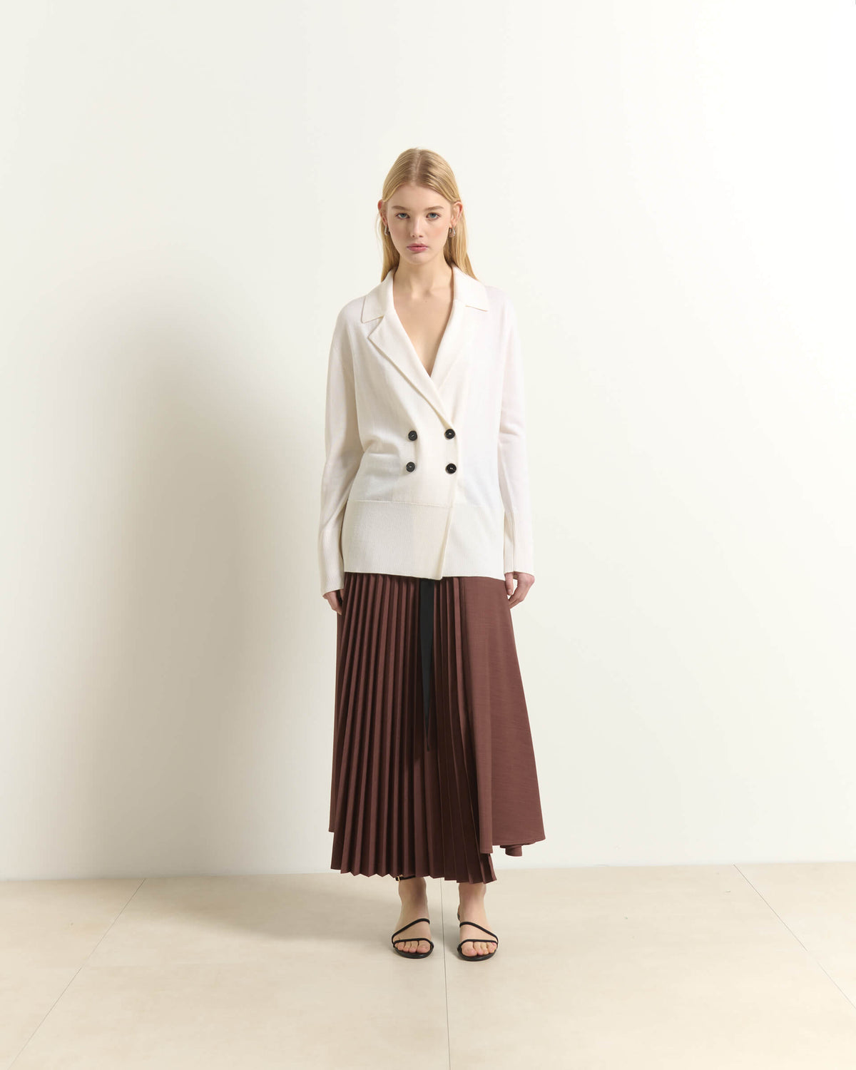 DOUBLE-BREASTED CARDIGAN