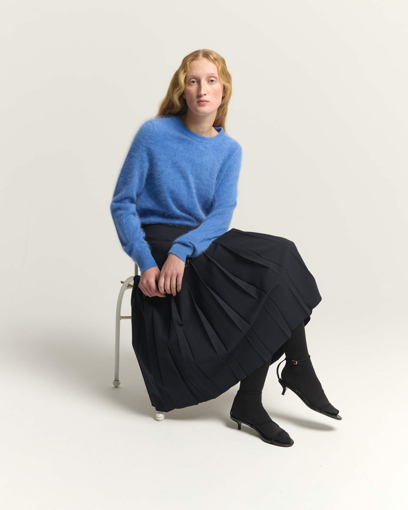 MAGLIONE A MANICHE LUNGHE IN PURO CASHMERE