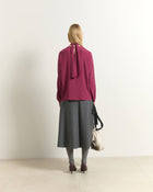 BLUSA CON FIOCCO ANNODATO A COLLO ALTO
