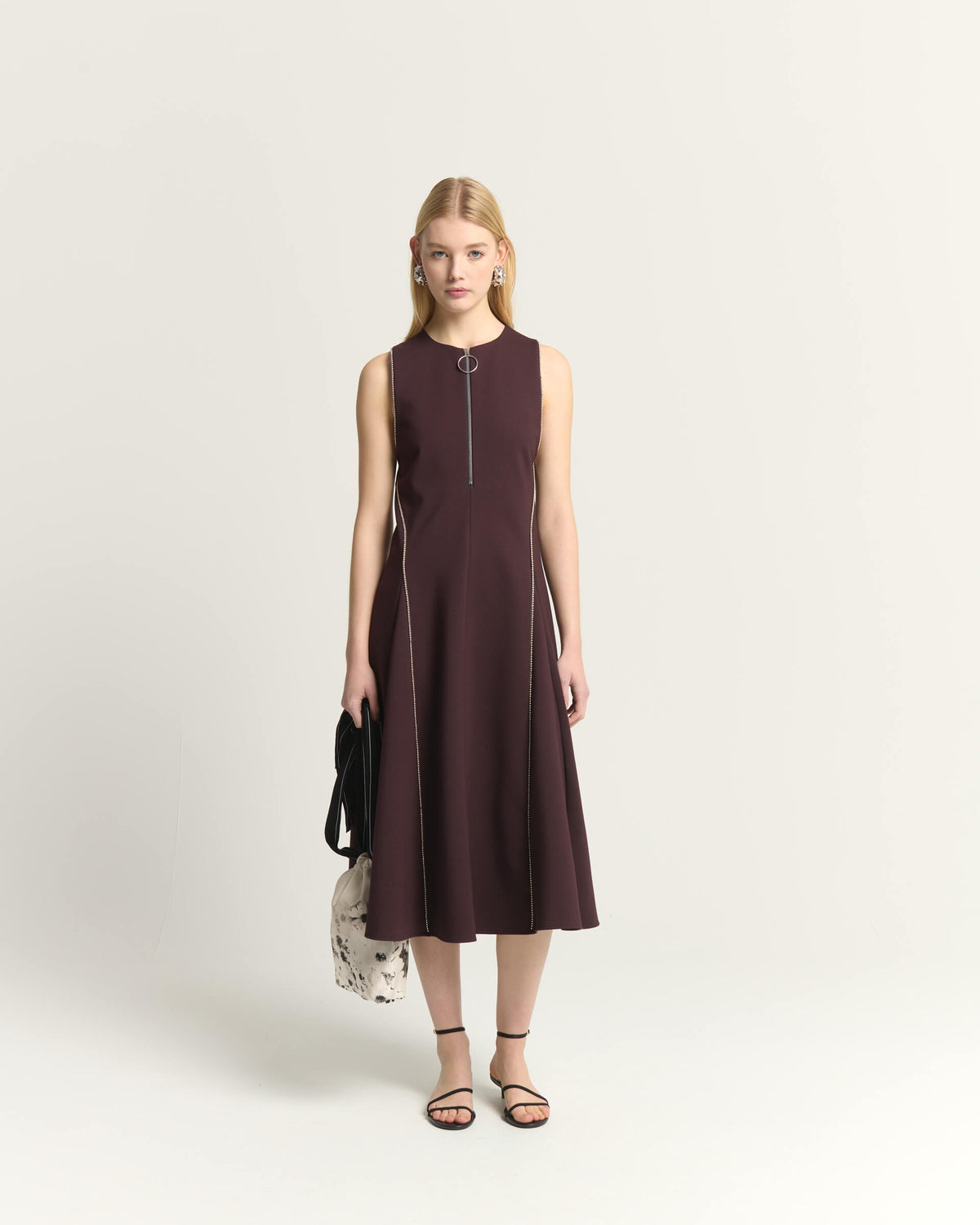 VESTITO MIDI SENZA MANICHE CON BORDI ARGENTATI