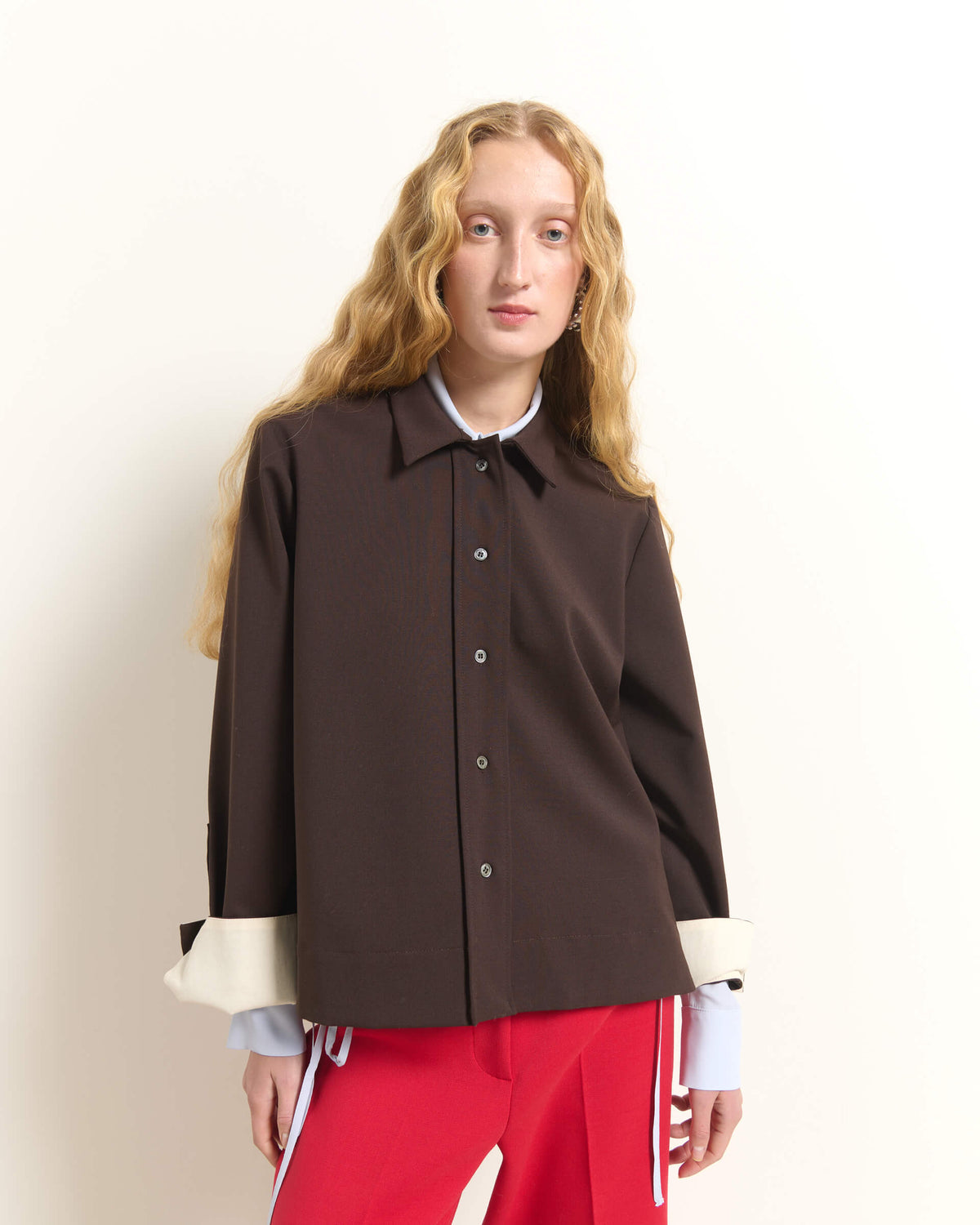 CAMICIA FLUIDA CON POLSINI A CONTRASTO