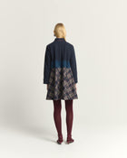 ABITO IN TARTAN CON LAVORAZIONE PUNCH NEEDLE