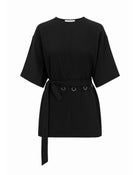 TOP CON CINTURA E DETTAGLI METALLICI