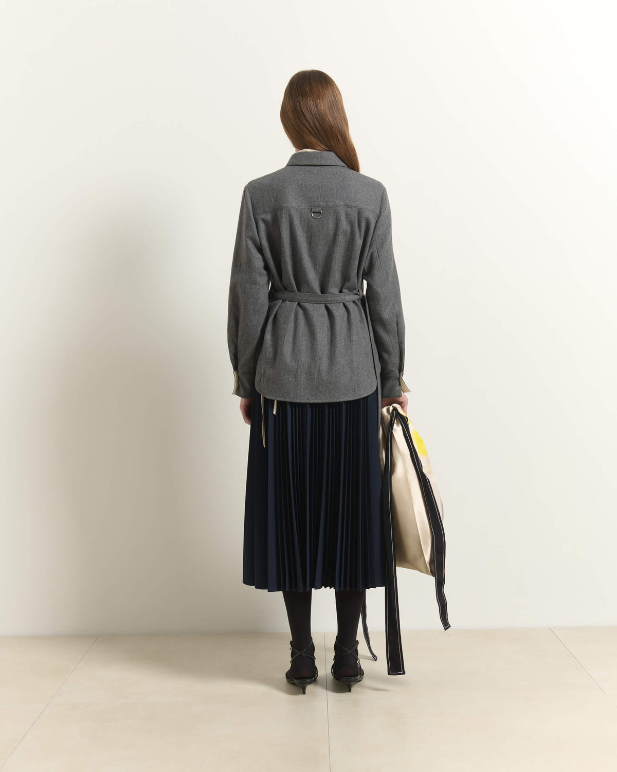 CAMICIA CON ABBOTTONATURA NASCOSTA